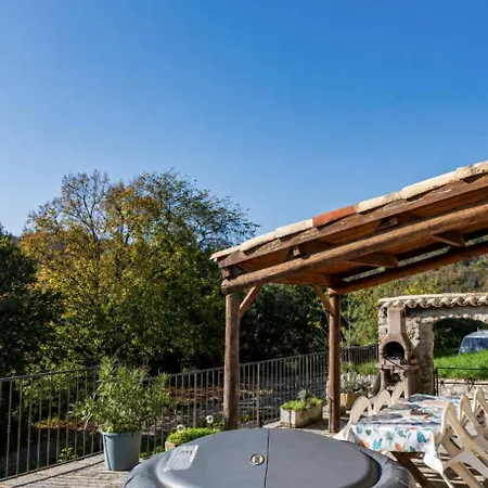 L'art Des Cles - Maison En Pierre Avec Jacuzzi